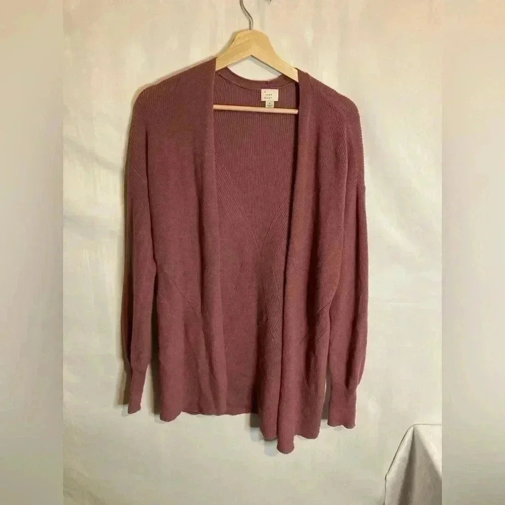 A new‎ day cardigan